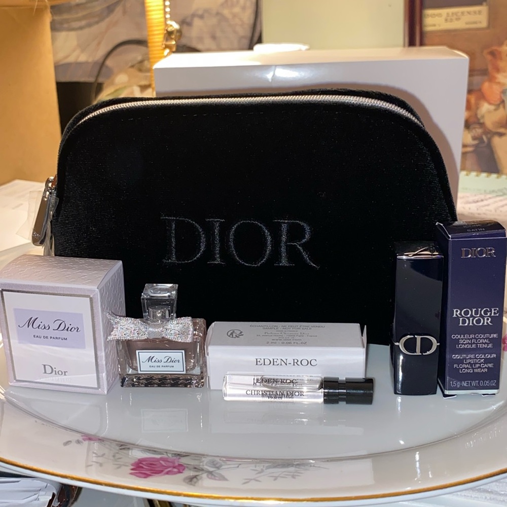 DIOR Black Pouch Lux Bundle